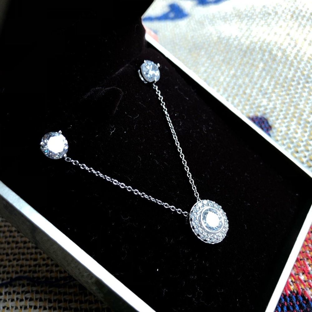 Circle Pendant Necklace with Earrings